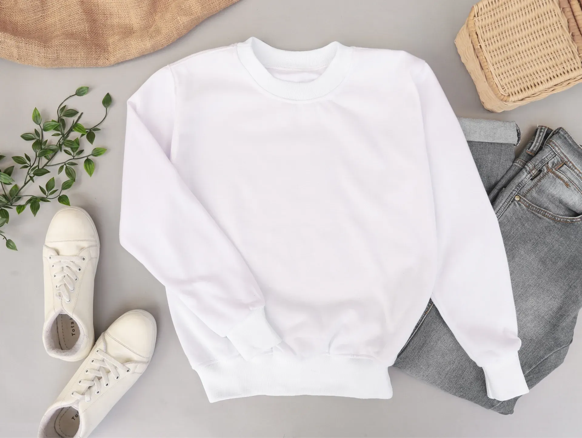 Idee di Fotografia Flat Lay per Abbigliamento da Rubare nel 2023